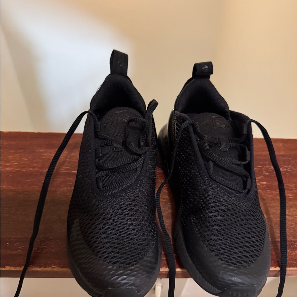 Nike 270